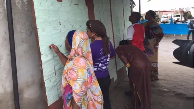 Wapiga kura katika uchaguzi wa serikali za mitaa Tanzania tarehe 24 Novemba
