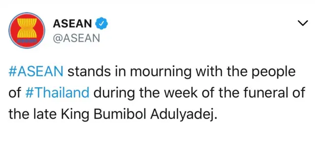 สำนักงานเลขาธิการอาเซียนทวีต "อาเซียนร่วมยืนแสดงความไว้อาลัยพร้อมกับประชาชนของไทยในสัปดาห์แห่งพระราชพิธีถวายพระเพลิงพระบรมศพ พระบาทสมเด็จพระปรมินทรมหาภูมิพลอดุลยเดช