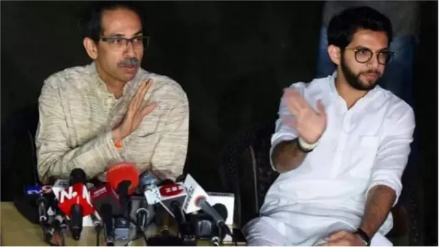 શિવસેનાના ટોચના નેતા અને મંત્રી એકનાથ શિંદેના વિદ્રોહ બાદ પાર્ટીમાં ફાડ પડી ગઈ છે