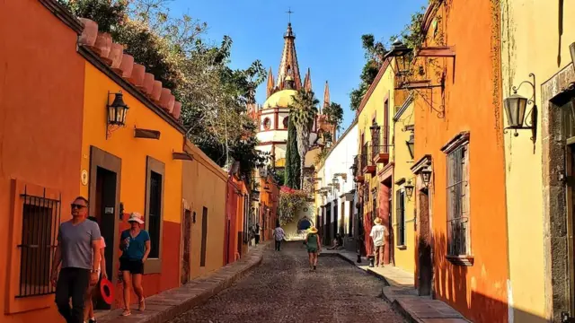 San Miguelsga betAllende