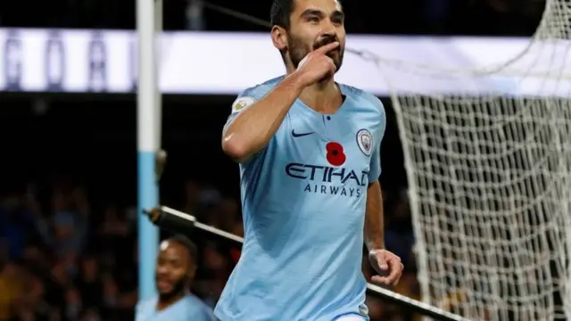 Inter Milan ina hamu ya kumsaini kiungo wa kati wa Manchester City na Ujerumani Ilkay Gundogan, 28. (Tuttosport, via Calciomercato)