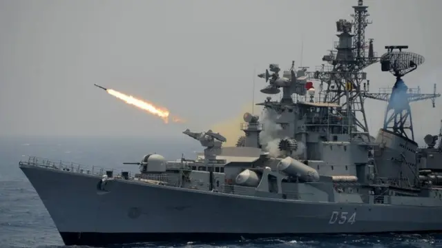 ராணுவத்தில் பலமான நாடு இந்தியாவா, சீனாவா?