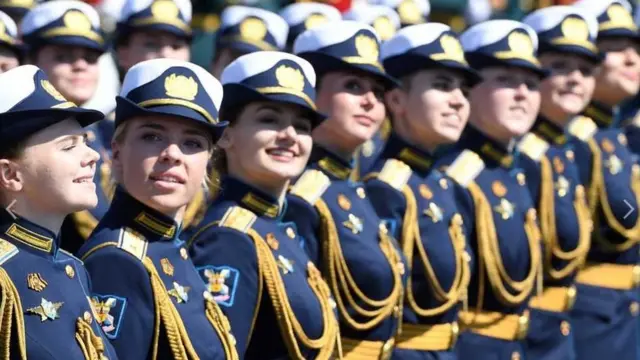 جنديات من قوات الجيش الروسي