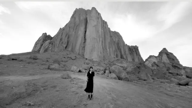 فيلم فيديو لشيرين نشاط يحمل اسم "أرض الأحلام"