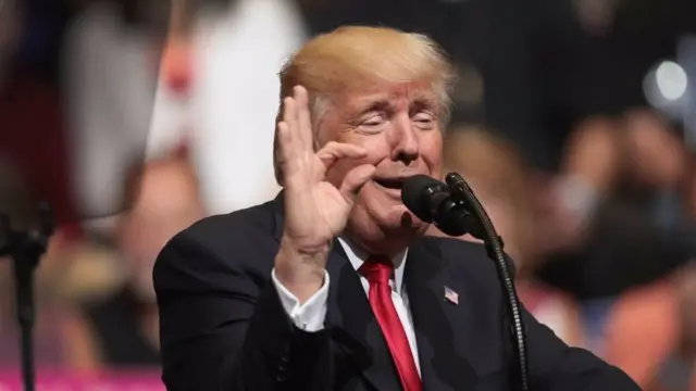 Donald Trump insiste en eliminar el déficit comercial de Estados Unidos con México.