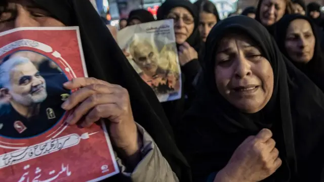 الإيرانيون طالبوا بالانتقام لمقتل سليماني في غارة أمريكية
