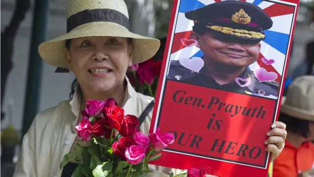 ประชาชนบางส่วนสนับสนุนรัฐประหารครั้งที่ 19 ในประวัติศาสตร์การเมืองไทย