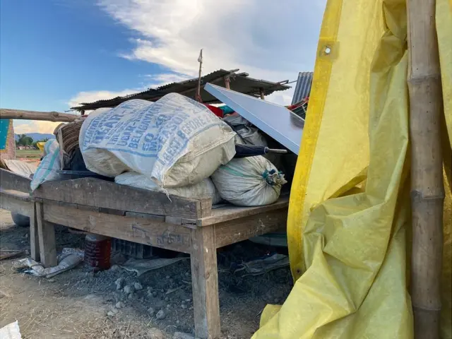 সব হারিয়ে দিশেহারা ধলপুরের ভিটেমাটি হারানো বাসিন্দারা