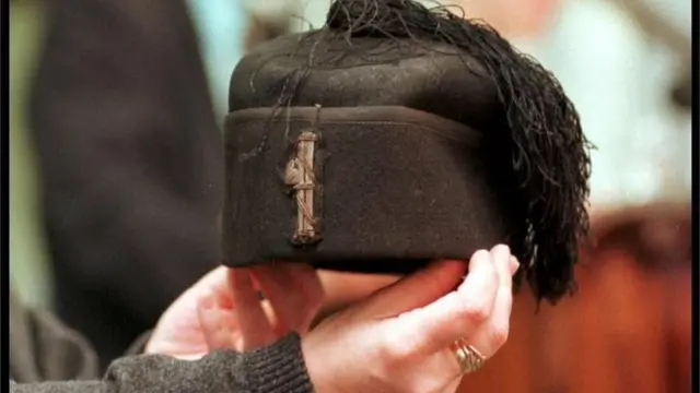 इस हैट को कभी मुसोलिनी ने पहना था