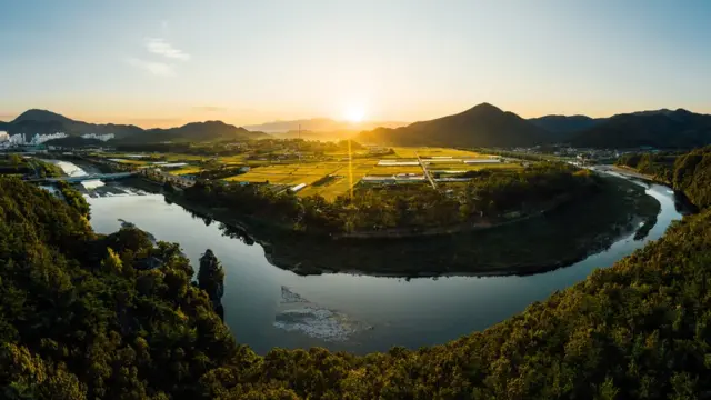 polusi, sungai terpolusi, sungai tercemar, pencemaran air, pencemaran sungai, perubahan iklim, global warming, pemanasan global