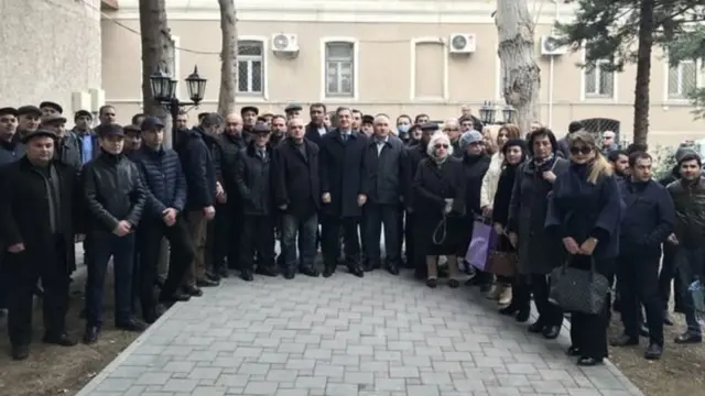 AXCP üzvləri müttəhimləri dəstəkləmək üçün məhkəmə prosesinə gəlirdilər