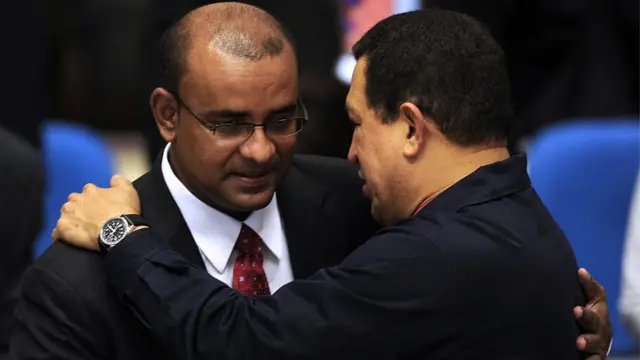 Chávez con el entonces presidente de Guyana Bharrat Jagdeo en 2010.