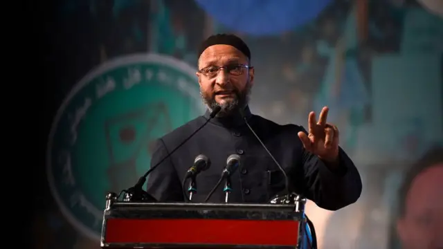 ओवैसी