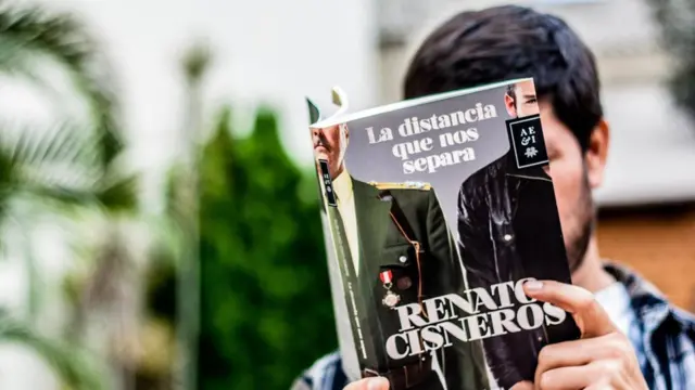 Novela "La distancia que nos separa"