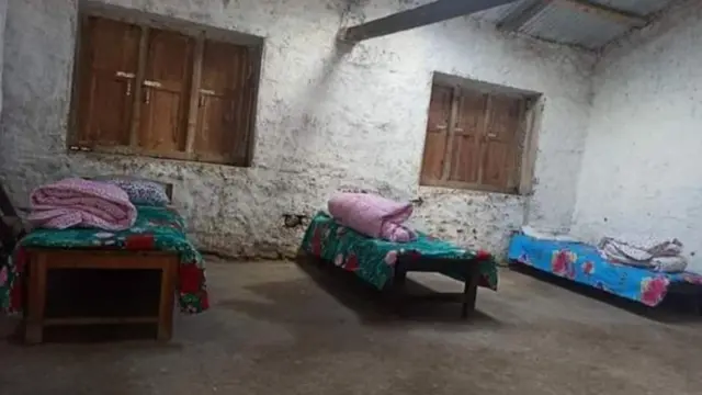 डोल्पाको एउटा विद्यालयमा निर्माण गरिएको क्वारन्टीन