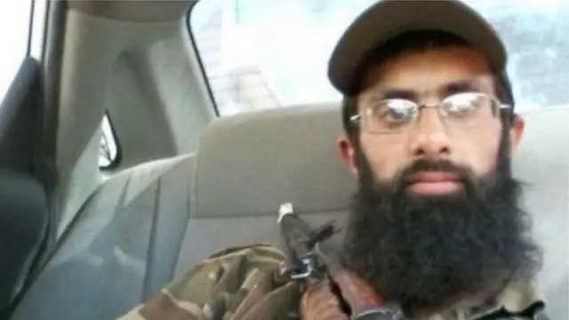 يعد عمر حسين، واحدا من 700 بريطاني، على الأقل، يعتقد أنهم سافروا إلى سوريا والعراق للانضمام إلى جماعات مسلحة هناك