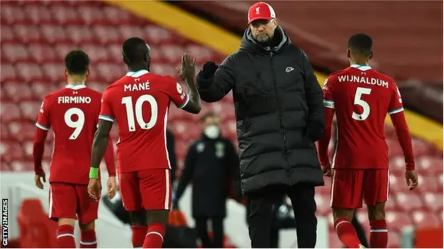 Jurgen Klopp with Liverpool players after the defeat to Burnley