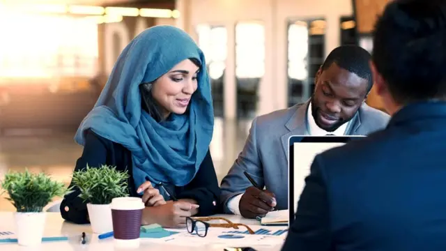 Как только вы начинаете изучать иностранный язык, две системы начинают соперничать внутри вас за доминирование в вашей голове