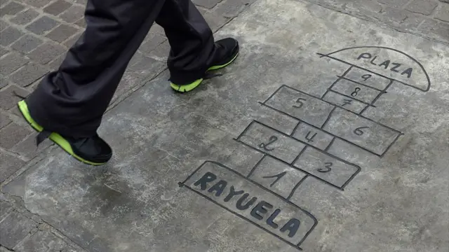 Rayuela en homenaje a Julio Cortázar en Buenos Aires.
