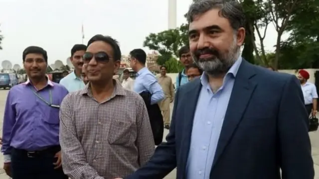 भारत के वाटर कमिश्नर पीके सक्सेना और पाकिस्तान के वाटर कमीशनर सैयद मेहर अली शाह