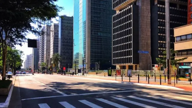 Avenida Paulista vazia