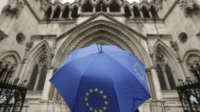 Londra'da Yüksek Mahkeme binası