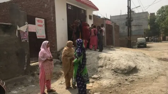 મદ્રેસાની તસવીર