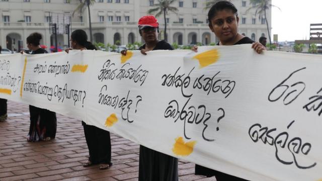 Women protest in Colombo