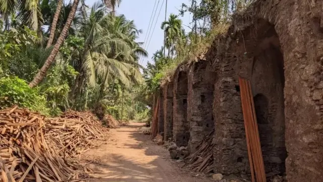 चौल बंदरगाह के अवशेष