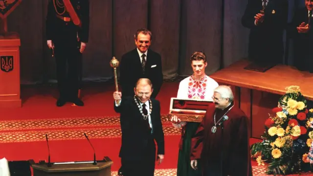 Леонид Кучма во время второй инаугурации