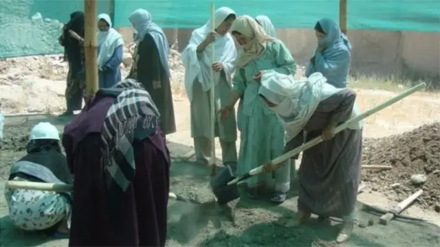 अफ़ग़ानिस्तान से महिलाओं ने बताया हाल