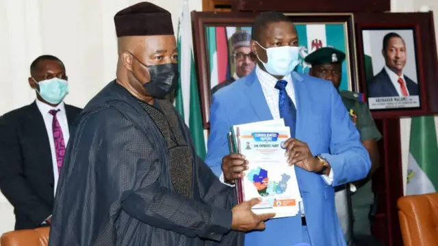 NDDC forensic audit Report: President Muhammadu Buhari dey frown - See wetin e contain