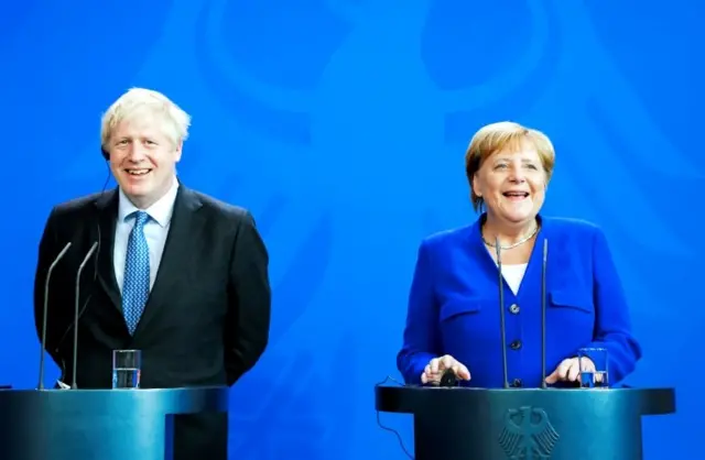 Johnson ve Merkel Çarşamba günü bir araya geldi