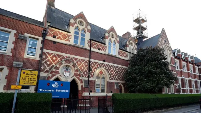 โรงเรียนโทมัสเซิสแบตเตอร์ซี