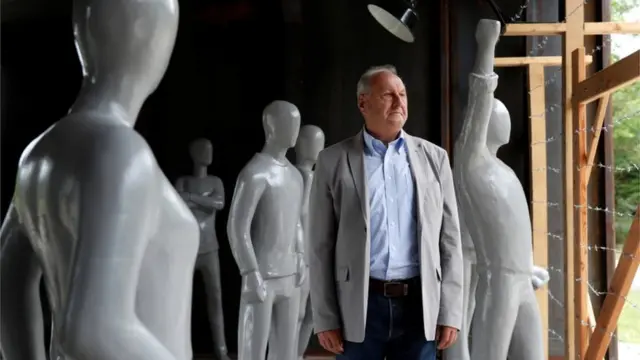 пограничник и манекены