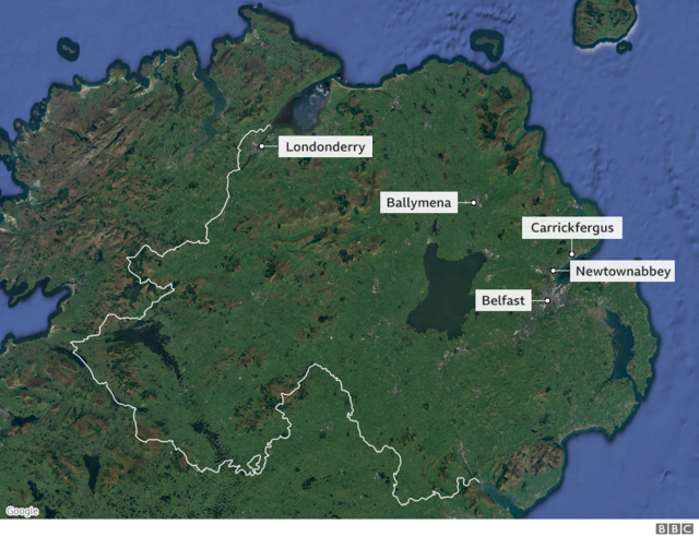 Mapa de Irlanda dle Norte con los lugares en los que hay disturbios