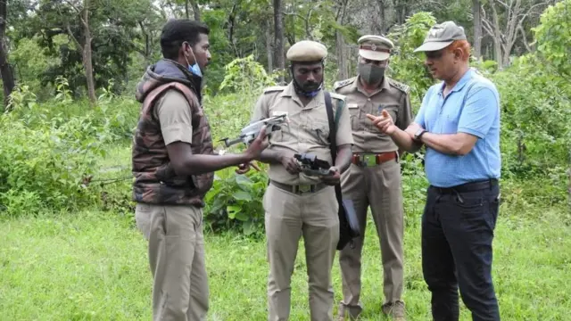 ஆகஸ்டு 3, 2021 - ஷேகர் கே நீரஜ், ட்ரோனின் துணை கொண்டு ரிவால்டோவை கண்காணிக்கிறார்.