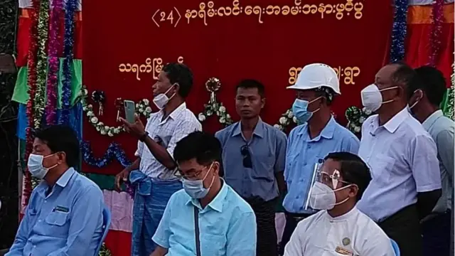 နိုဝင်ဘာ ၂၉ ရက်နေ့က သရက်မြို့နယ် ရွာမ ကျေးရွာ လျှပ်စစ်မီးလင်းရေး အောင်ပွဲ အခမ်းအနား