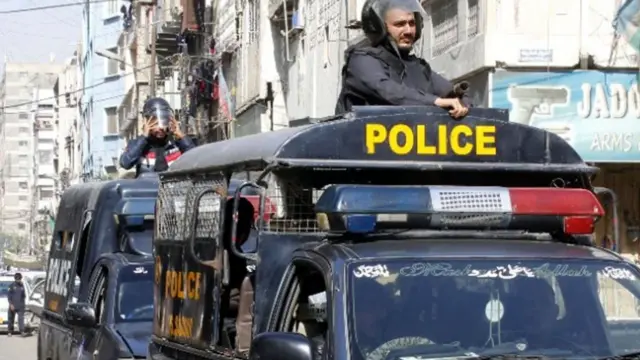 کراچی پولیس