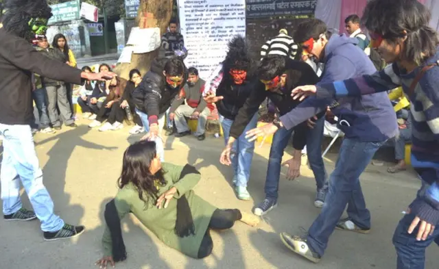 પ્રતીકાત્મક તસવીર