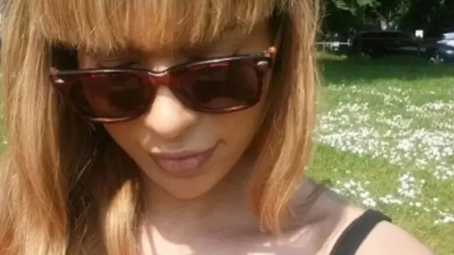 தான் எவ்வாறு பலவந்தப்பட்டார் என்பதையும் அதை எவ்வாறு கடந்து வந்தார் என்பதையும் தெரிவிக்கிறார் இந்த பெண்