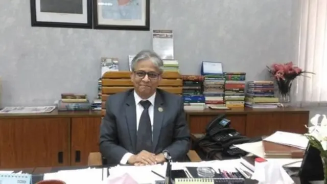 ঢাকা বিশ্ববিদ্যালয়ের উপাচার্য অধ্যাপক মোহাম্মদ আখতারুজ্জামান