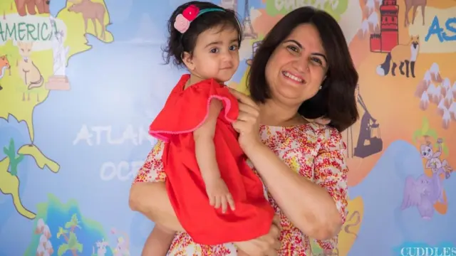 Жінка з дитиною