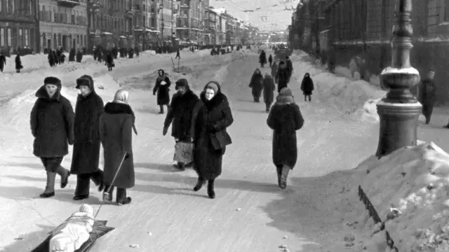 Сцена із життя блокадного Ленінграда