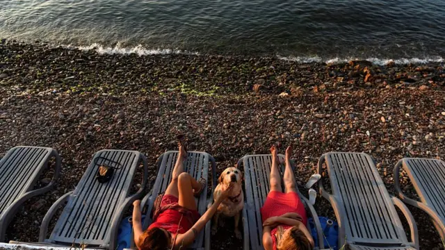 Turistas en una playa de Turquía.