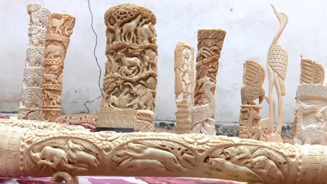 ہڈی سے بنے فن پارے