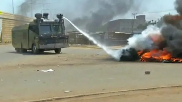 Ka dib markii lagu dhawaaqay natiijaddii doorashada, meelaha qaar waxaa ka dhacay dibadbaxyo