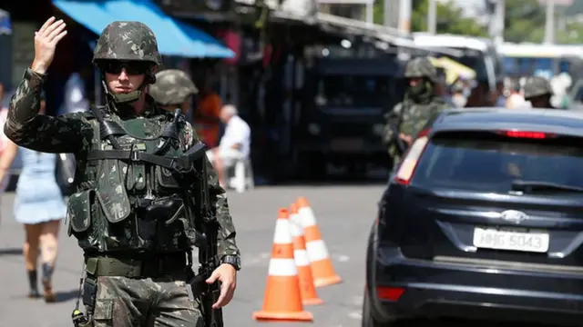 Exército na Maré, no Rio