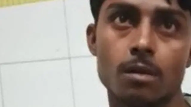 ज़िंदा बचने वाला शख़्स मुबारक