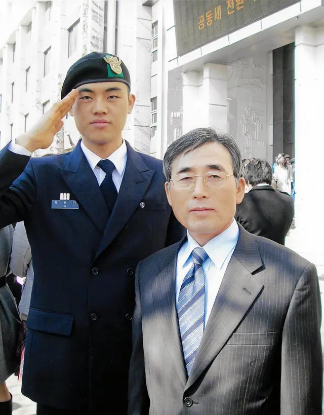 아버지를 존경하는 건 '환경미화원'이라서가 아니라 오롯이 아버지의 '능력' 때문이다